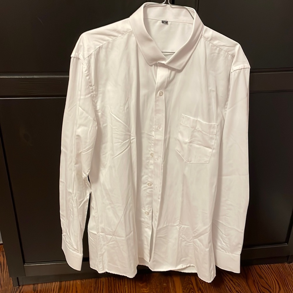 NEW white mens dress shirt. Size not marked.